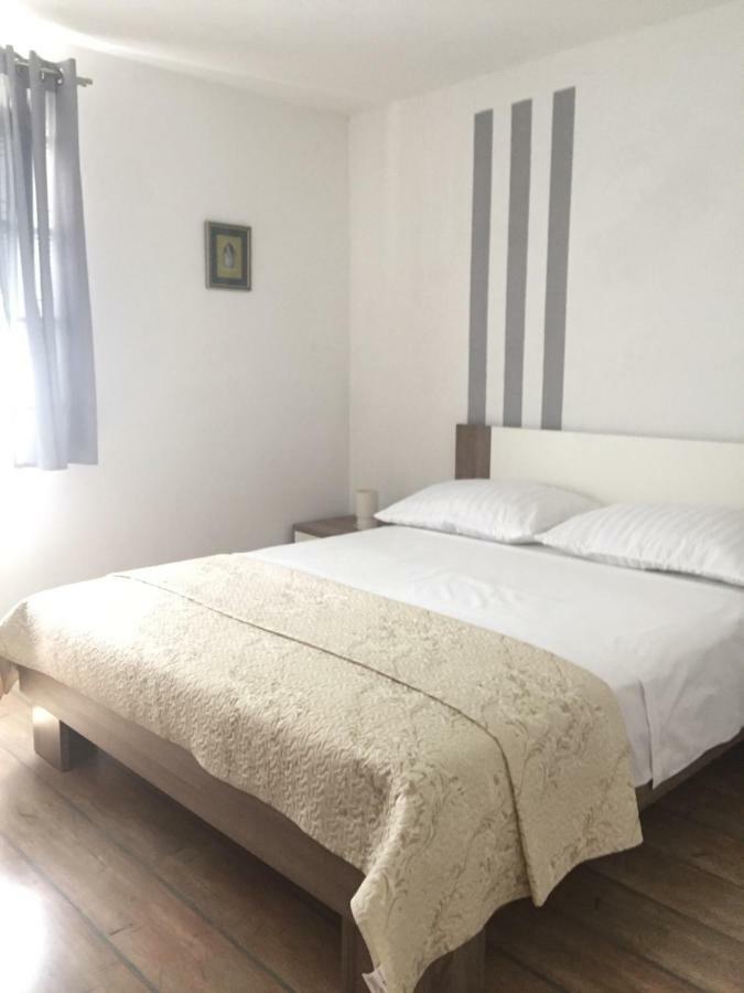 Mali Iz Ferienhaus Zadar